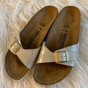 BIRKENSTOCK slip on sandals